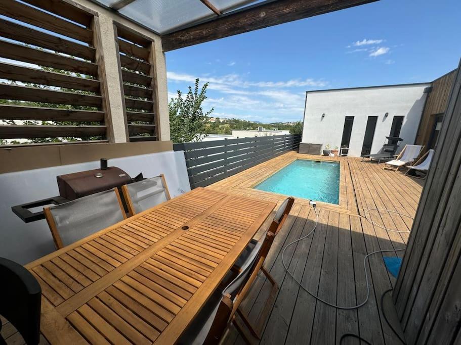 Luxury Villa With Pool And View Juvignac Extérieur photo