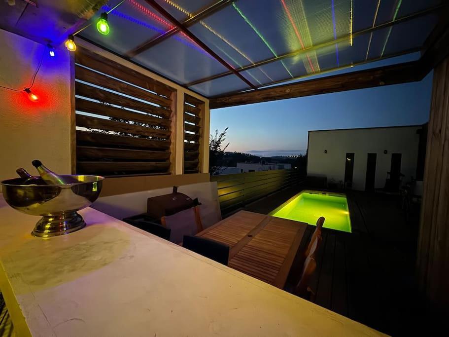 Luxury Villa With Pool And View Juvignac Extérieur photo